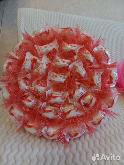 Съедобные букеты из Рафаэлло разных размеров