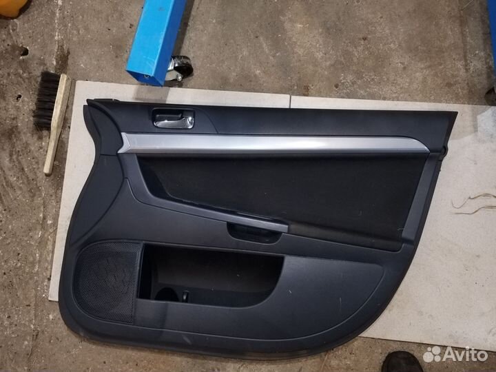 Дверные карты mitsubishi lancer 10