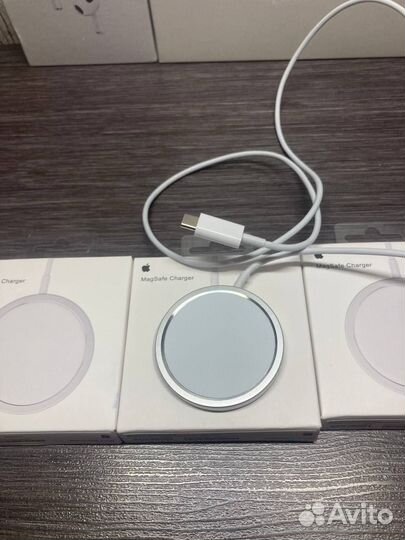 Беспроводная зарядка magsafe