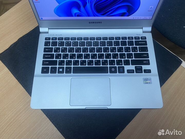 Премиальный Samsung 900 серии. Алюминий, i5 ssd