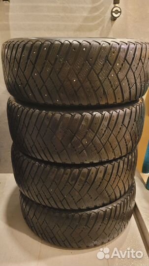 Goodyear Ultragrip Ice Arctic 215/60 R16 99T