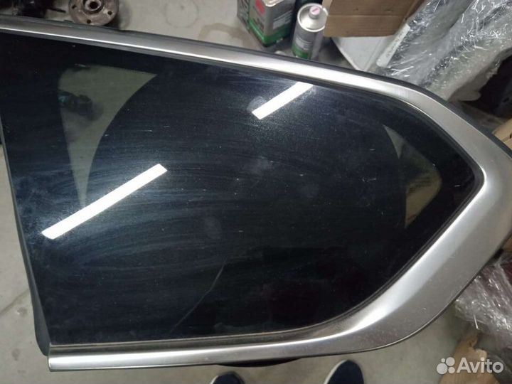 Форточка задняя левая Hyundai Santa Fe 4 TM