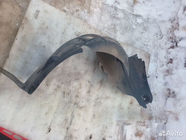 Подкрылок/локер задний правый Peugeot 408