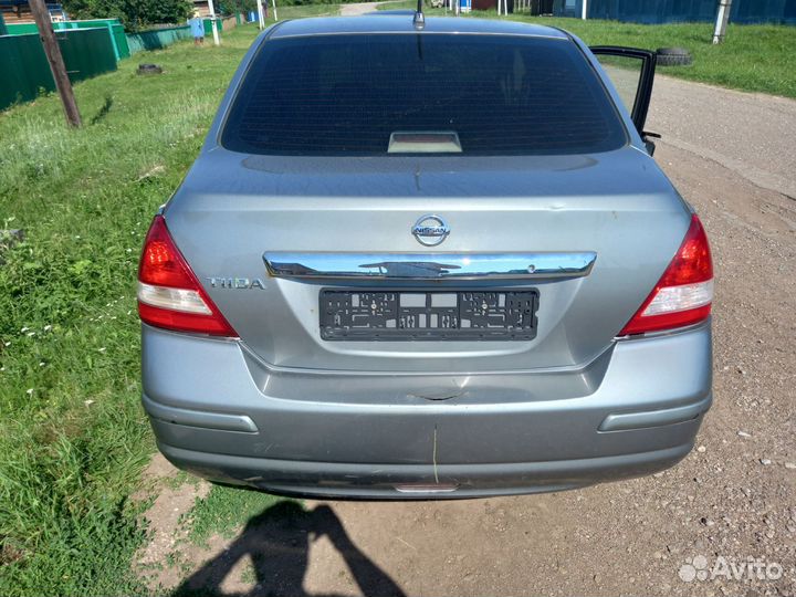 Задняя часть кузова nissan tiida седан