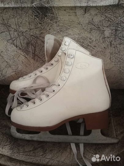 Фигурные коньки botas