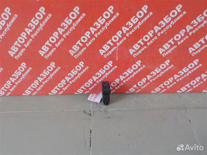 Кнопка аварийной сигнализации LADA Granta FL 21127