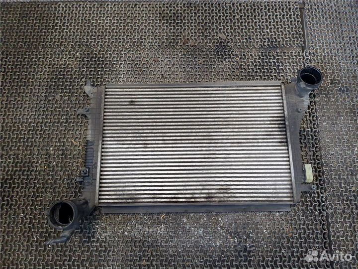 Радиатор интеркулера Volkswagen Caddy, 2009