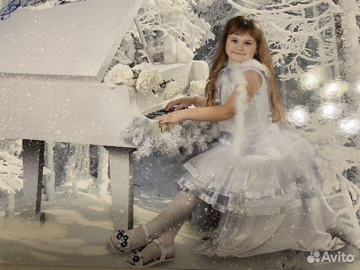 Новогодний костюм метель, морозный узор, снежинка