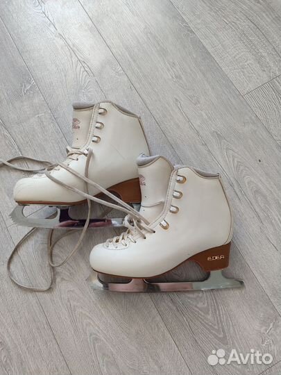 Фигурные коньки edea 255