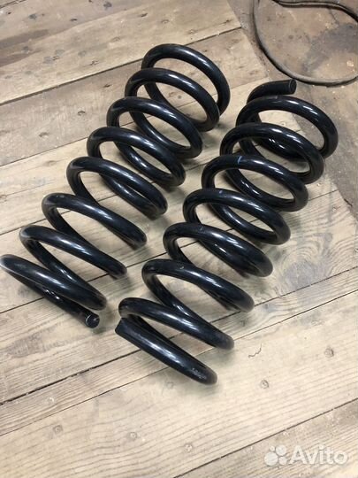 Пружины передние Шевроле Нива