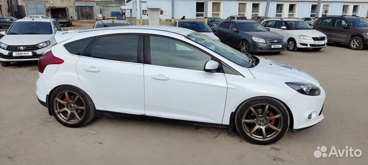 Ford Focus 1.6 МТ, 2012, 334 000 км