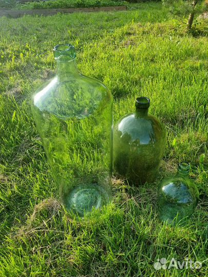 Бутыль стеклянная старая