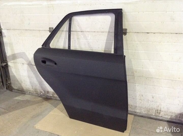 Дверь мерседес ML W166