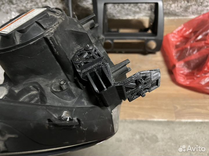 Фара левая ксенон на honda civic 4d