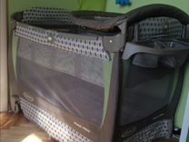 Манеж-Кровать с пеленальным столиком Graco