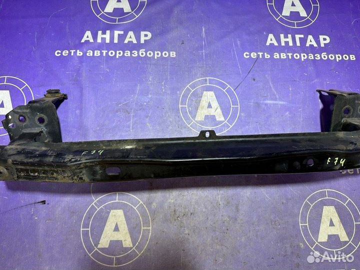 Усилитель бампера передний Volkswagen Touareg 7L