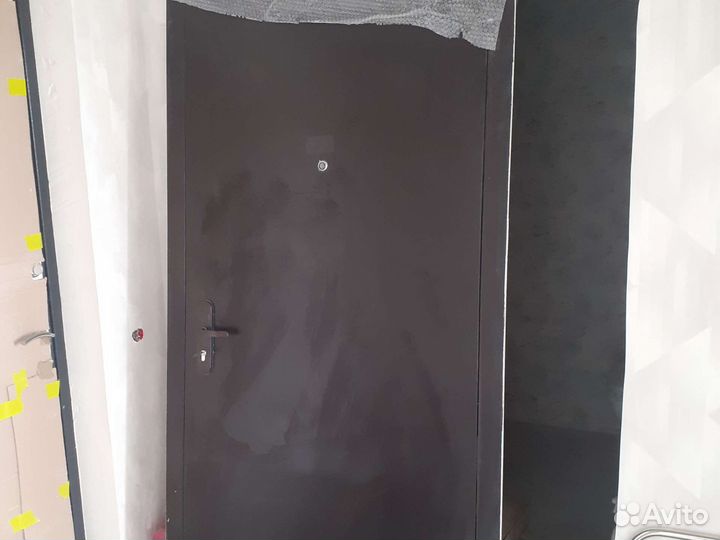 Дверь входная металлическая