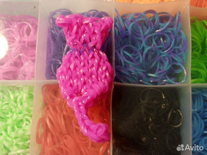 Брелки из резинок кошечки