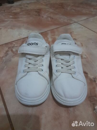 Кроссовки б.у. 30