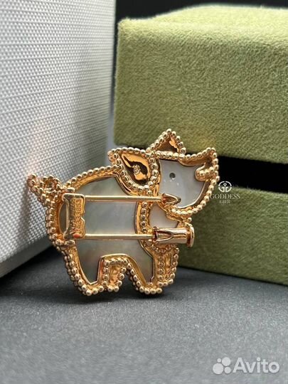 Золотая Брошь Van Cleef Arpels Перламутр