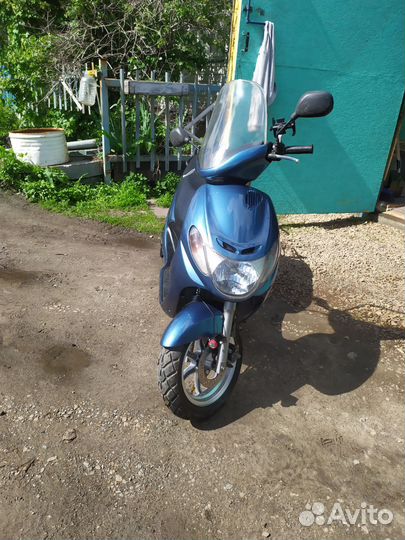 Прекрасный скутер