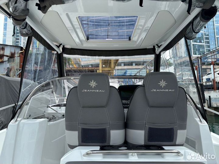 Яхта Jeanneau Cap Camarat 9.0 WA 2022