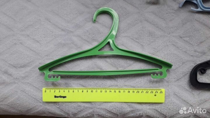 Вешалки плечики детские