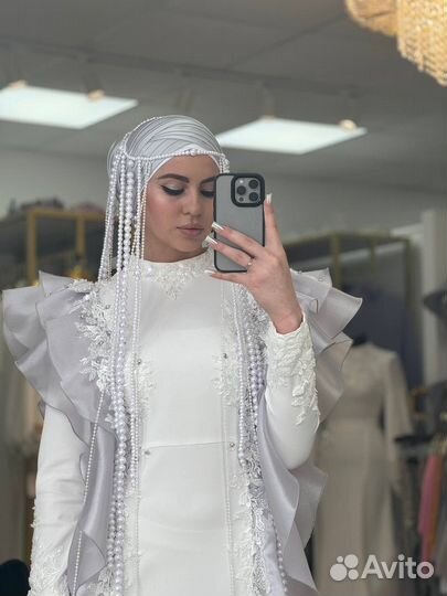 Платье на никах 42 44