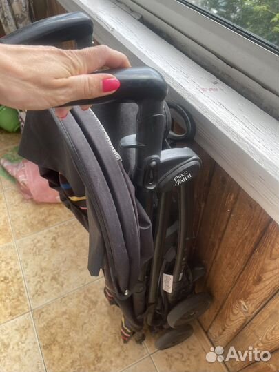 Коляска трость