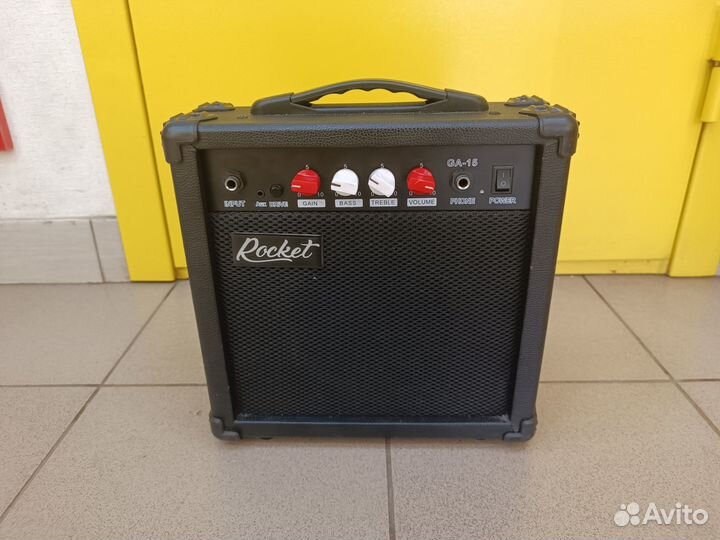 Гитарный комбоусилитель rocket GA-15 (Юж 41)