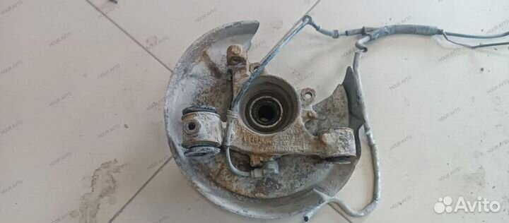 Цапфа задняя левая Audi A6 4B/C5 1997