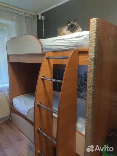 Кровать детская двухярусная