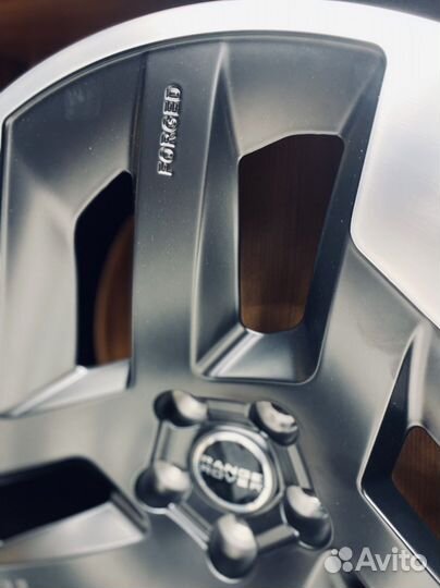 Кованые диски R22 5x120 для Range Rover