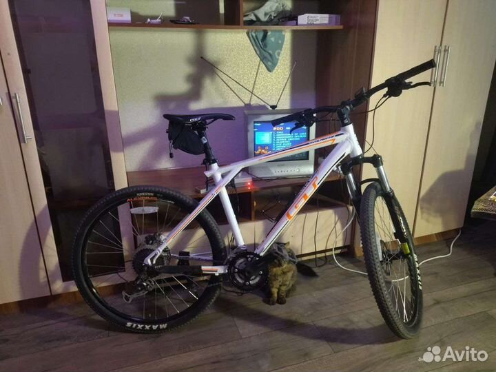 Взрослый горный велосипед GT avalanche 3.0