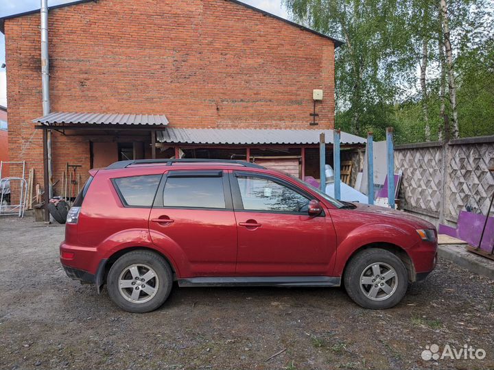 Mitsubishi Outlander 2.0 CVT, 2011, 261 000 км