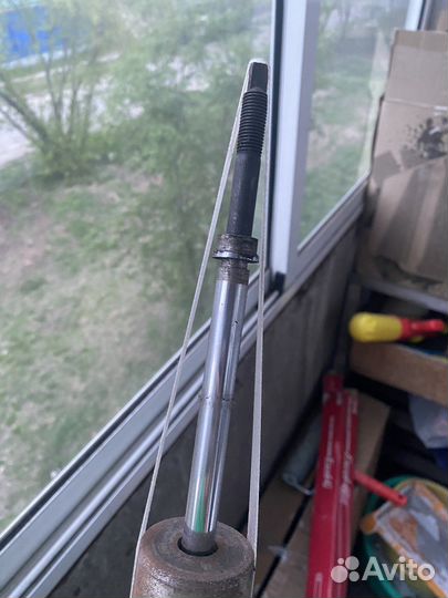 Комплект передних стоек и задних амортизаторов