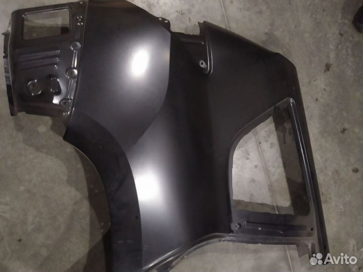 Заднее правое крыло Toyota RAV 4