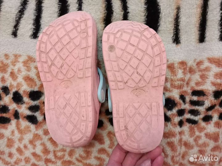 Сабо типа Crocs