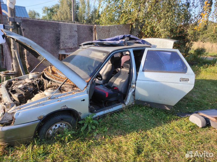 ВАЗ 2110 1.5 МТ, 2003, битый, 140 000 км
