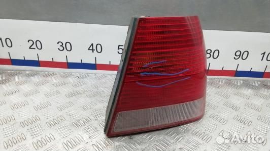 Фонарь задний правый volkswagen bora 1 (UBE07MY01)