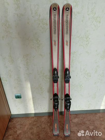 Горные лыжи с креплениями