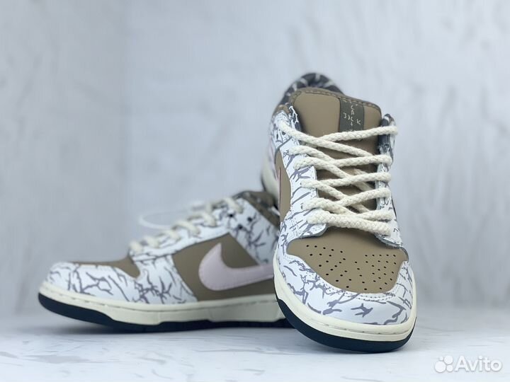 Кроссовки Nike Sb Dunk Low Pro Trevis Scott