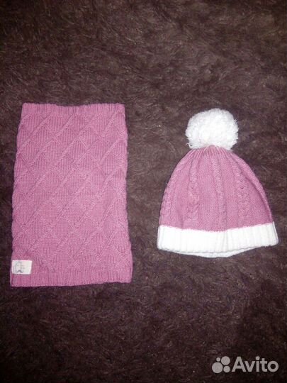 Шапка и снуд вязанные для девочки