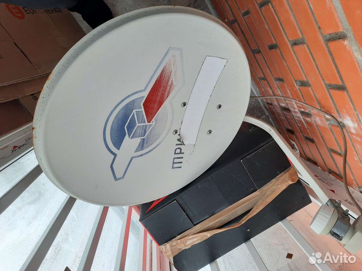 Спутниковая антенна триколор