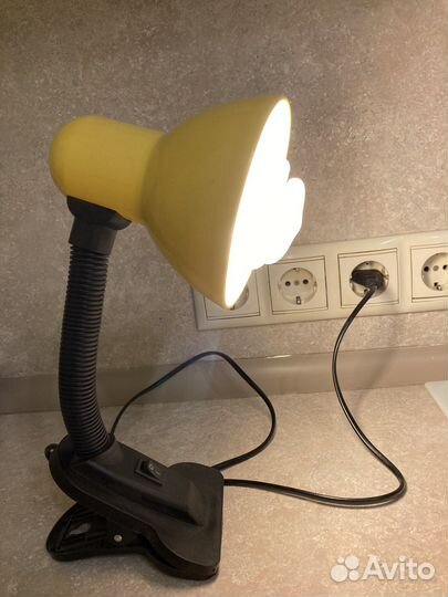 Лампа на прищепке б/у