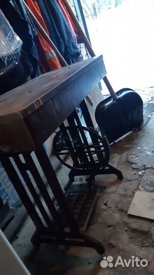 Швейная машина Лада