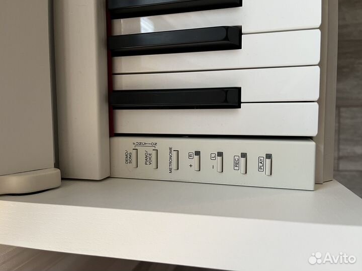 Цифровое фортепиано Yamaha YDP-S34WH