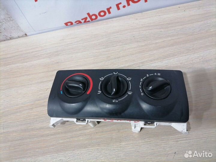 Блок управления печкой Renault Symbol