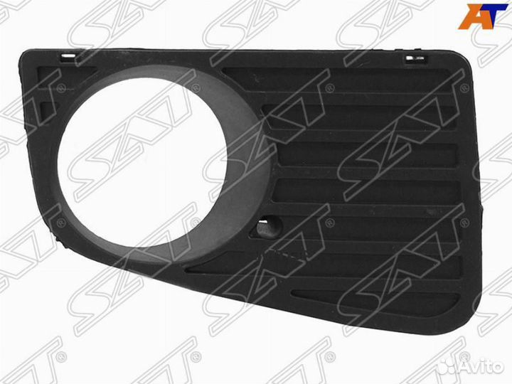 SAT ST-VWF6-219-1 Оправа птф VW crafter 06-16 RH