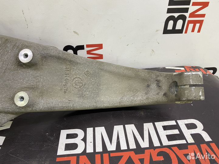 Кулак передний левый со ступицей BMW G30 G31 G14